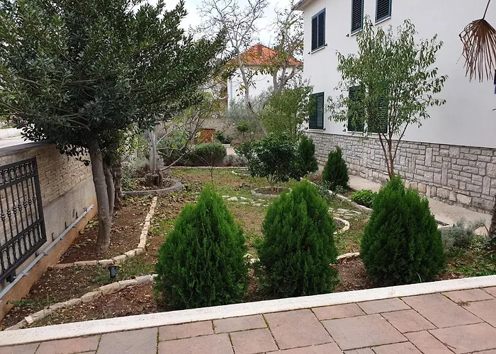 Tea T Biograd Na Moru